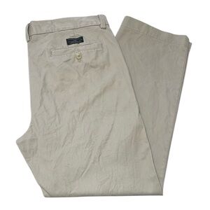 Banana Republic Aiden Chino men’s Size 34 cotton flat front‎ khaki pants.